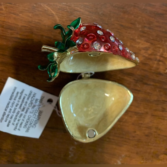 .2 small Decorative Jewelry Boxes - Picture 10 of 16